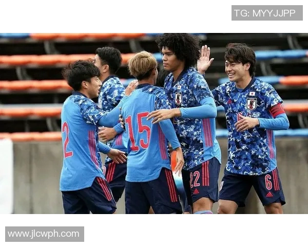 新泻天鹅迎战动静FC两队争夺赛季关键胜利的精彩对决