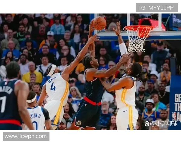 骑士与快船激战三十一回合谁能在这场对决中笑到最后